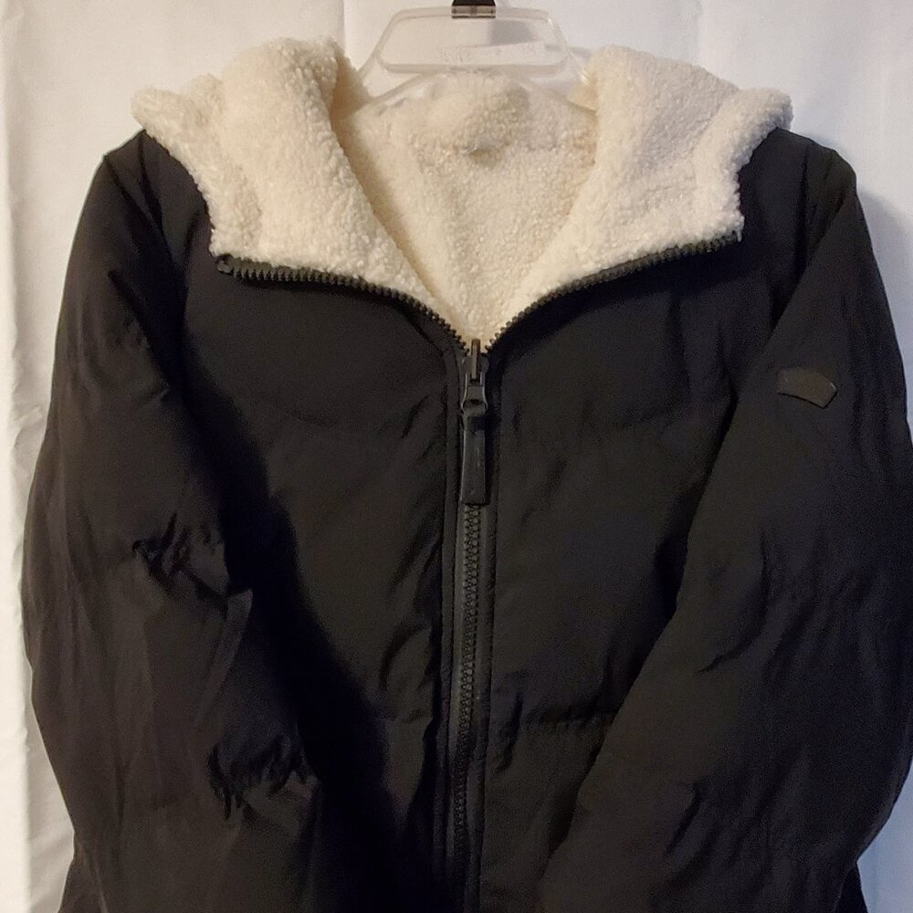 NWT Koolaburra by UGG reversible Sherpa Puffer Jacket Size M - Picture 3 of 5